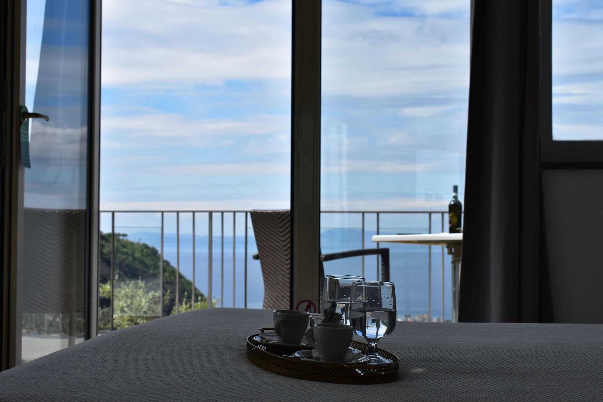 Casa Mazzola Bed and Breakfast Sant'Agnello Exteriör bild