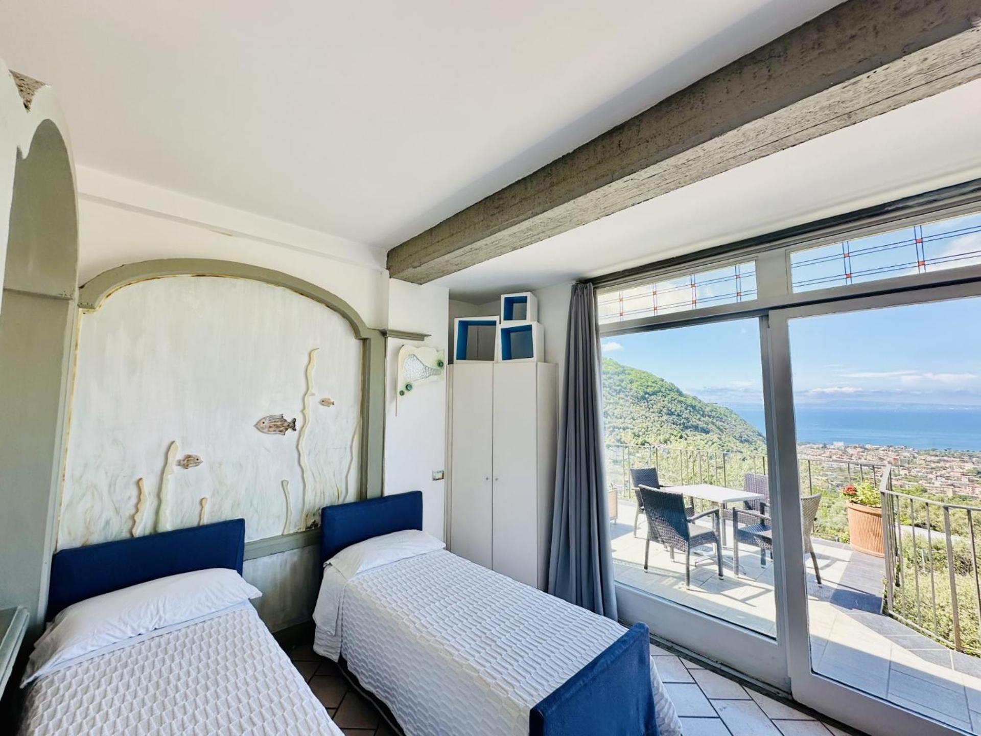 Casa Mazzola Bed and Breakfast Sant'Agnello Exteriör bild